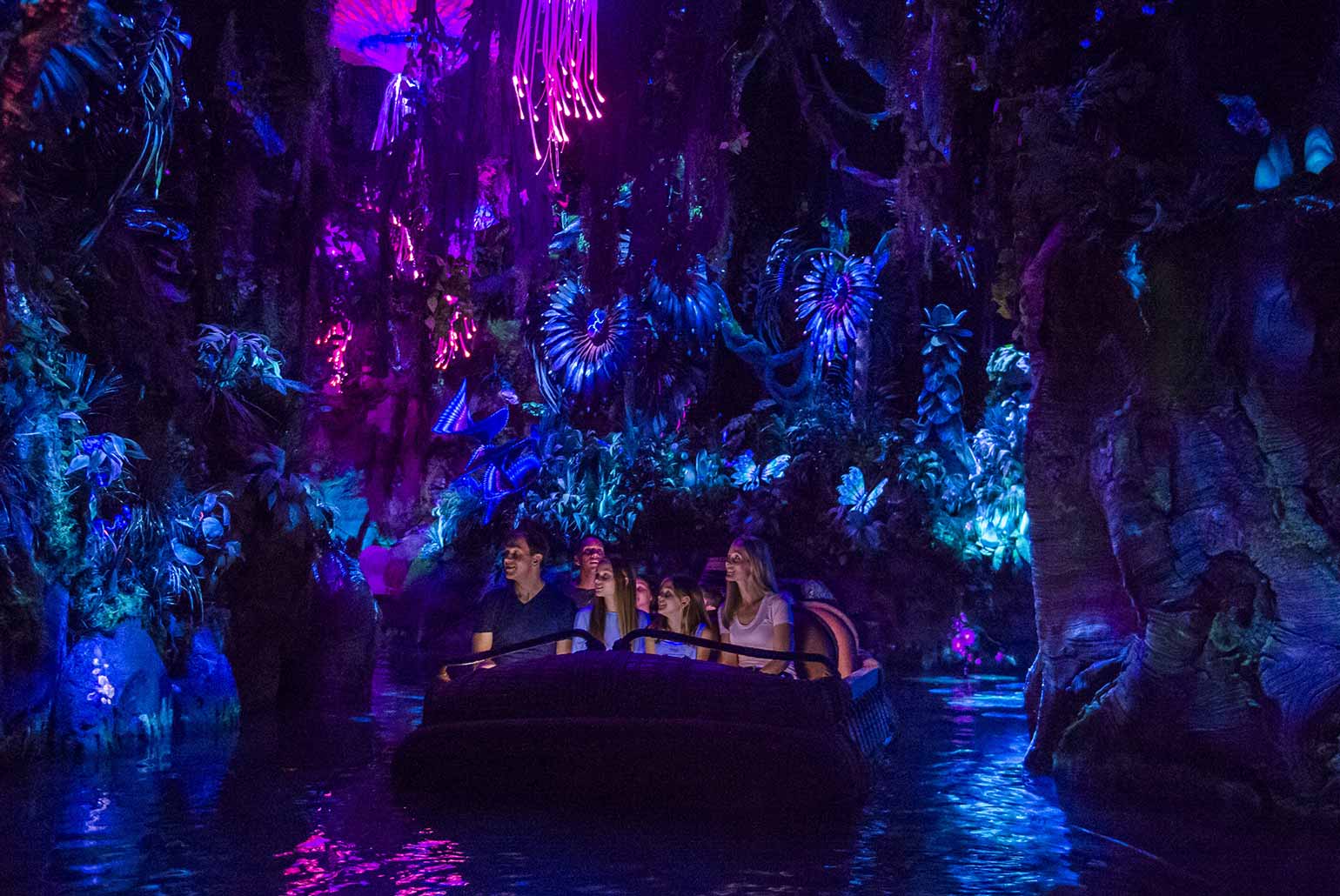 Na'vi River Journey é uma das atrações dentro de Pandora - The World of Avatar